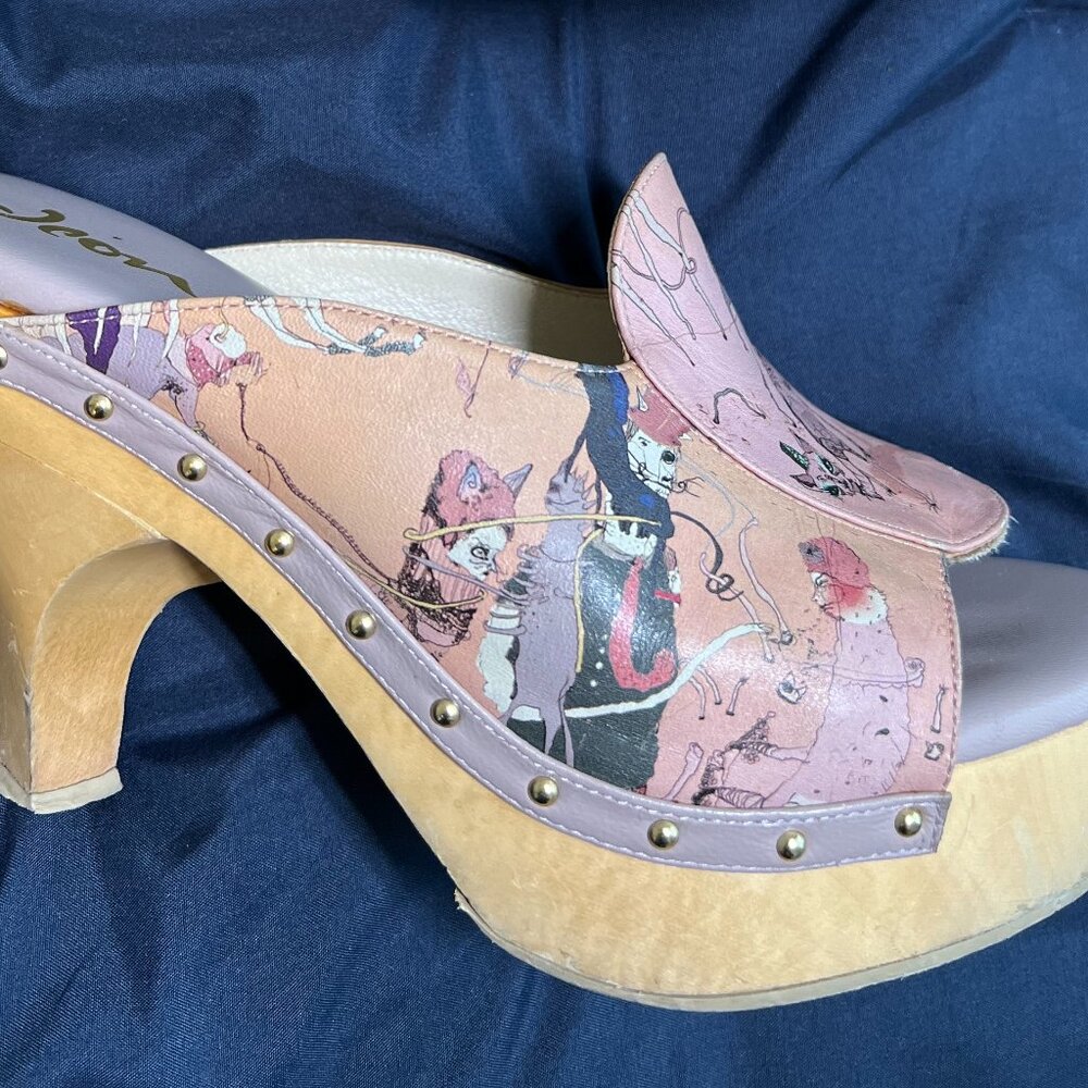 Jeon Hand-Painted Italian Leather Clogs – Size 6 – Wooden Heel Mules – 4" Heel